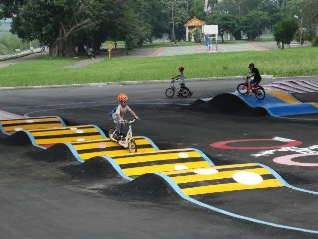 新北賞櫻景點新北陽光運動公園微樂山丘自行車躍動體驗廣場