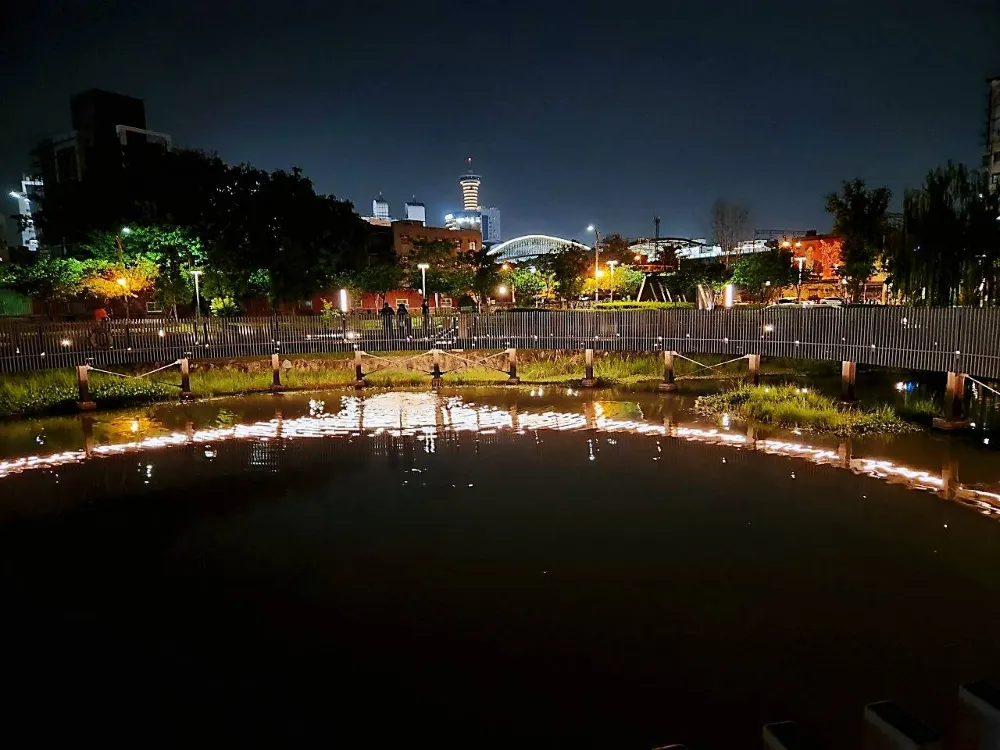 台中夜景湧泉公園滿月指輪