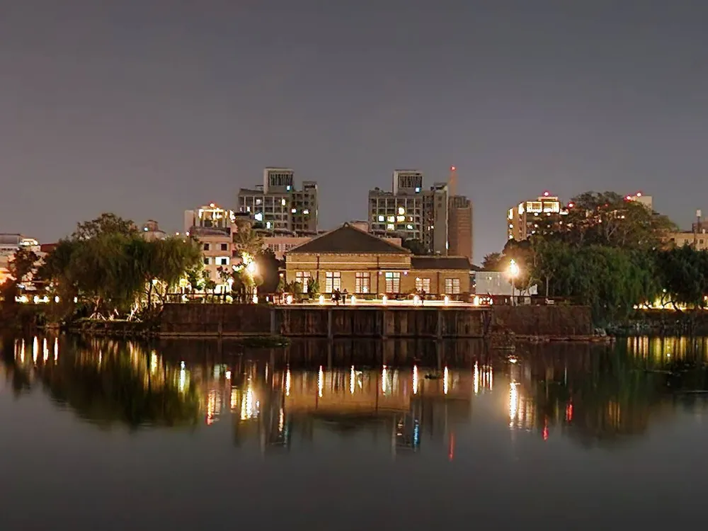 台中夜景湧泉公園帝國製糖廠臺中營業所