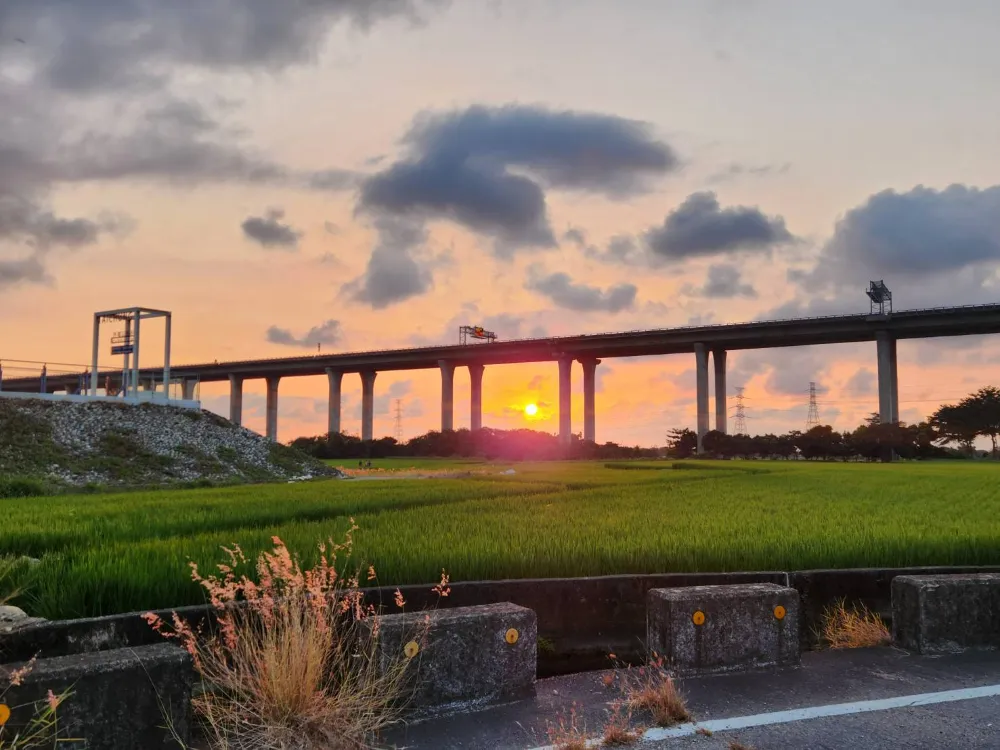 台中外埔景點忘憂谷