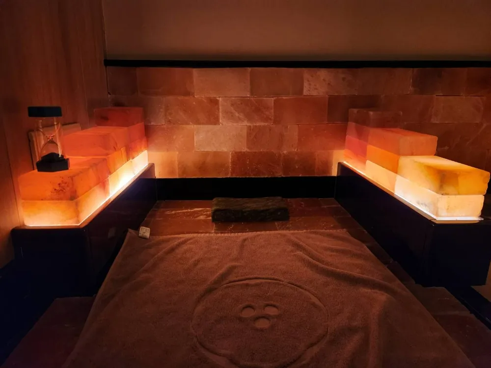 台中新時代福湯岩盤浴赤鹽