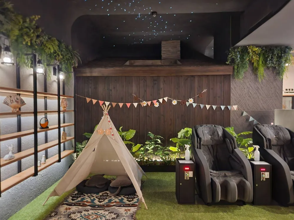 台中新時代福湯岩盤浴星空棧